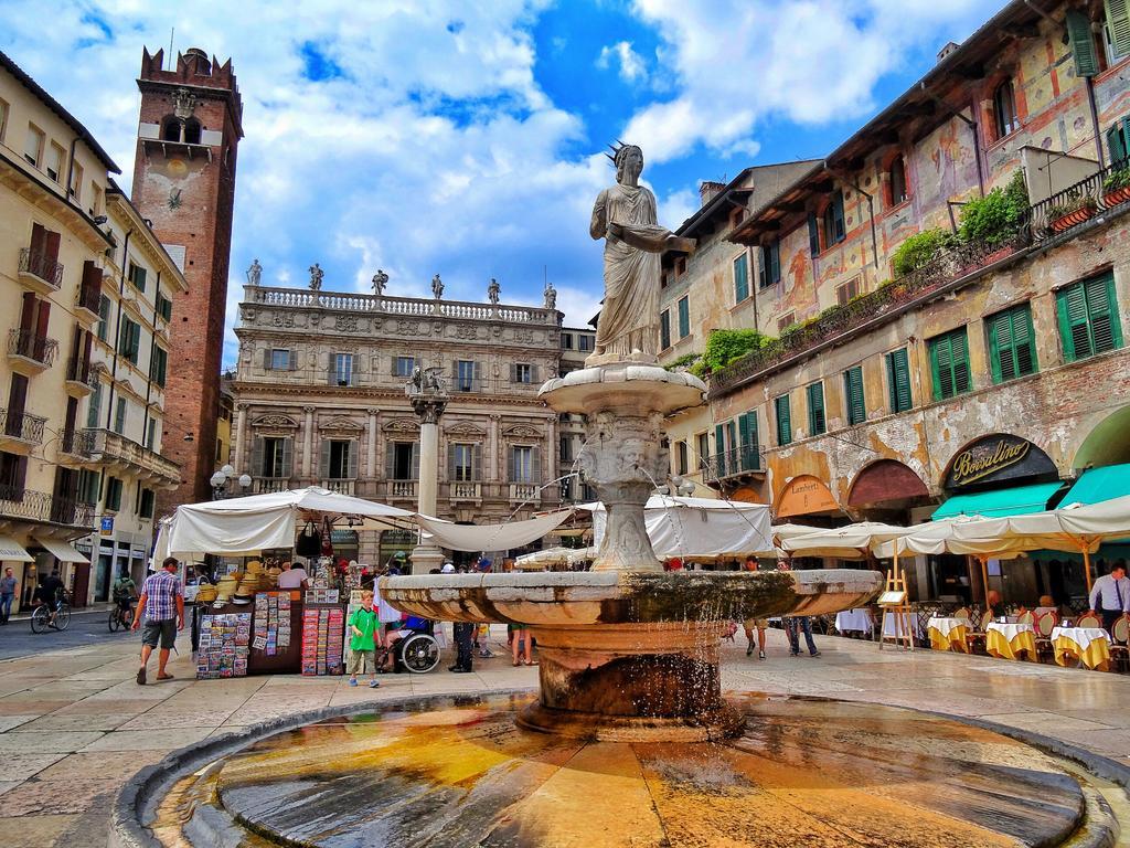Corte Merighi Charming Rooms Verona Exterior foto