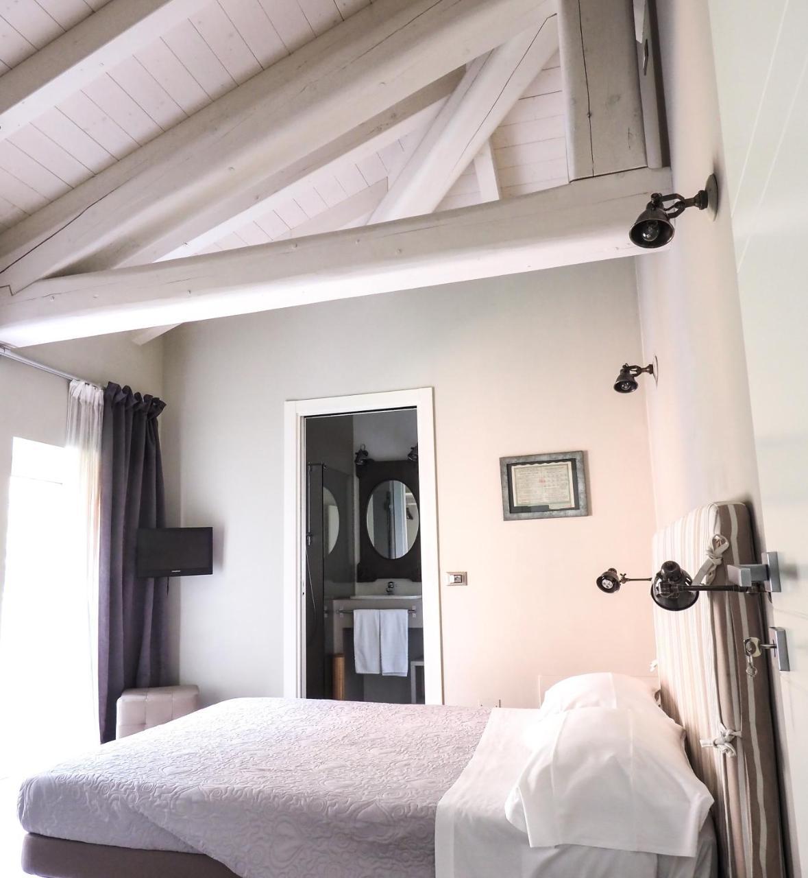 Corte Merighi Charming Rooms Verona Exterior foto